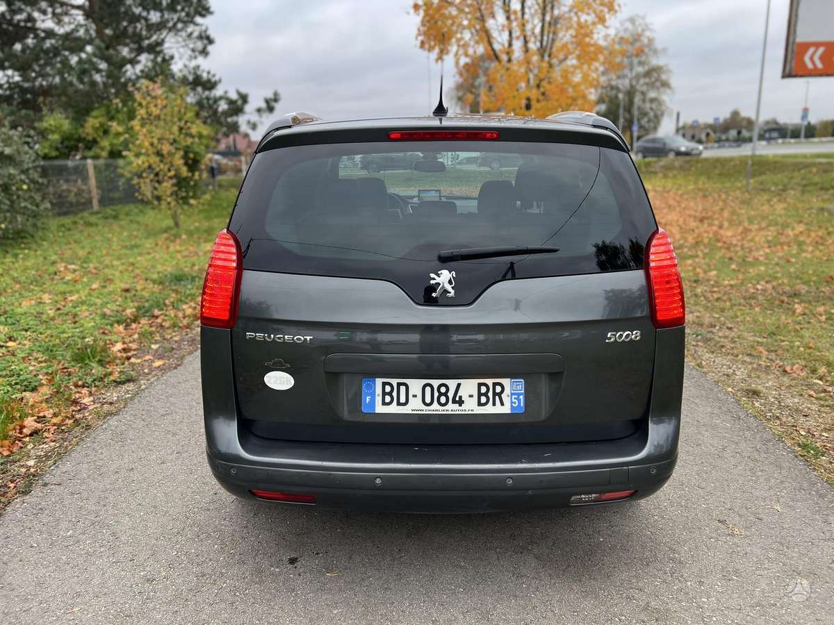 Peugeot 5008 2010 — photo 6