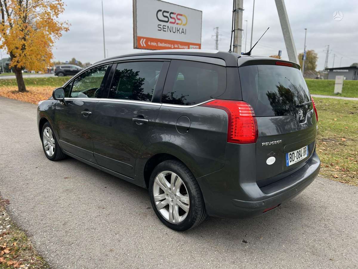 Peugeot 5008 2010 — photo 7