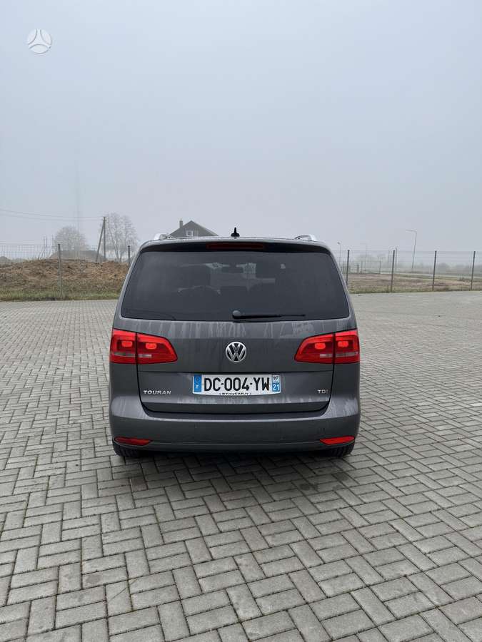 Volkswagen Touran 2014 — photo 6