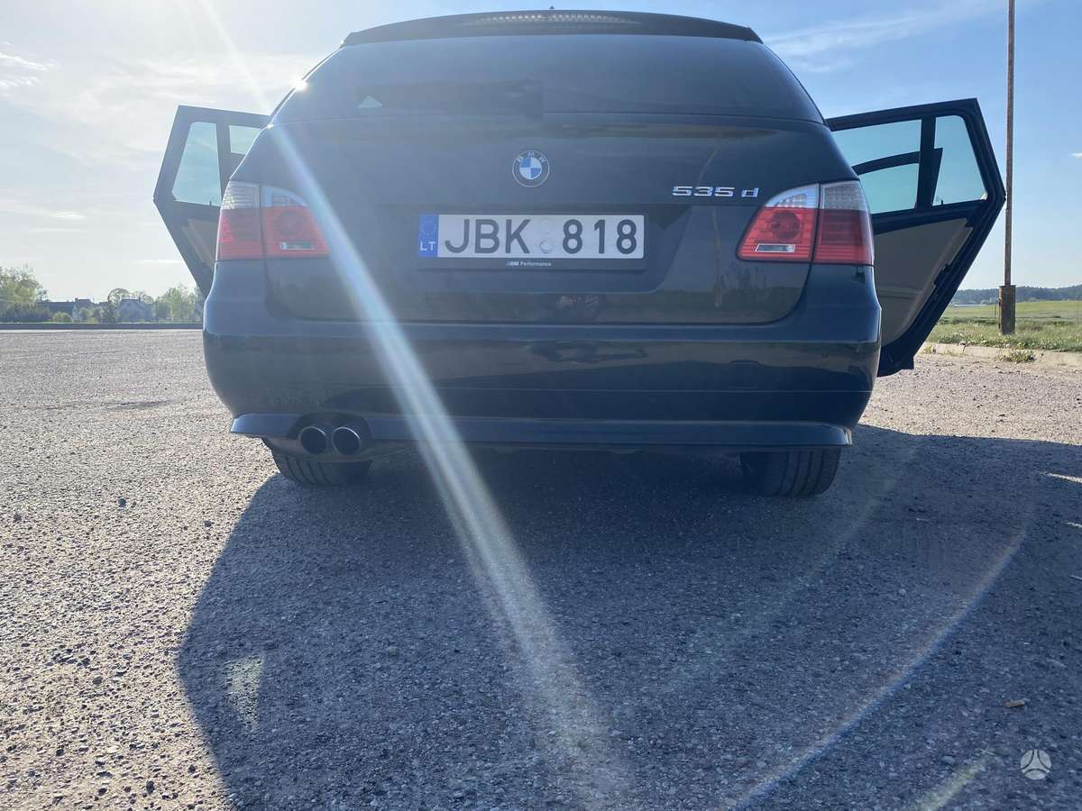 BMW 535 2007 — engine 286 HP (210kW)