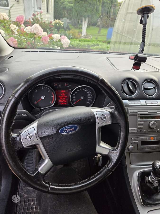 Ford S-MAX 2006 — interior