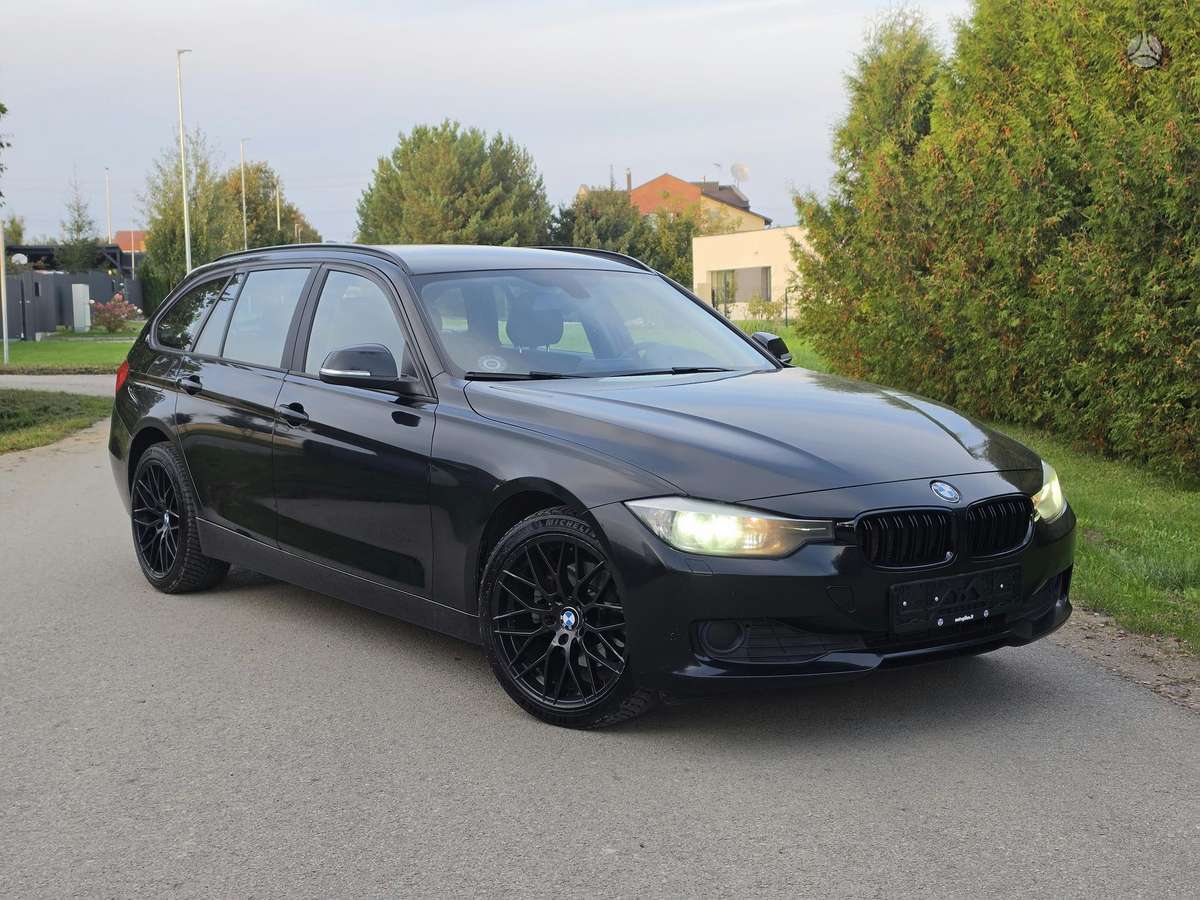 BMW 320, 2012