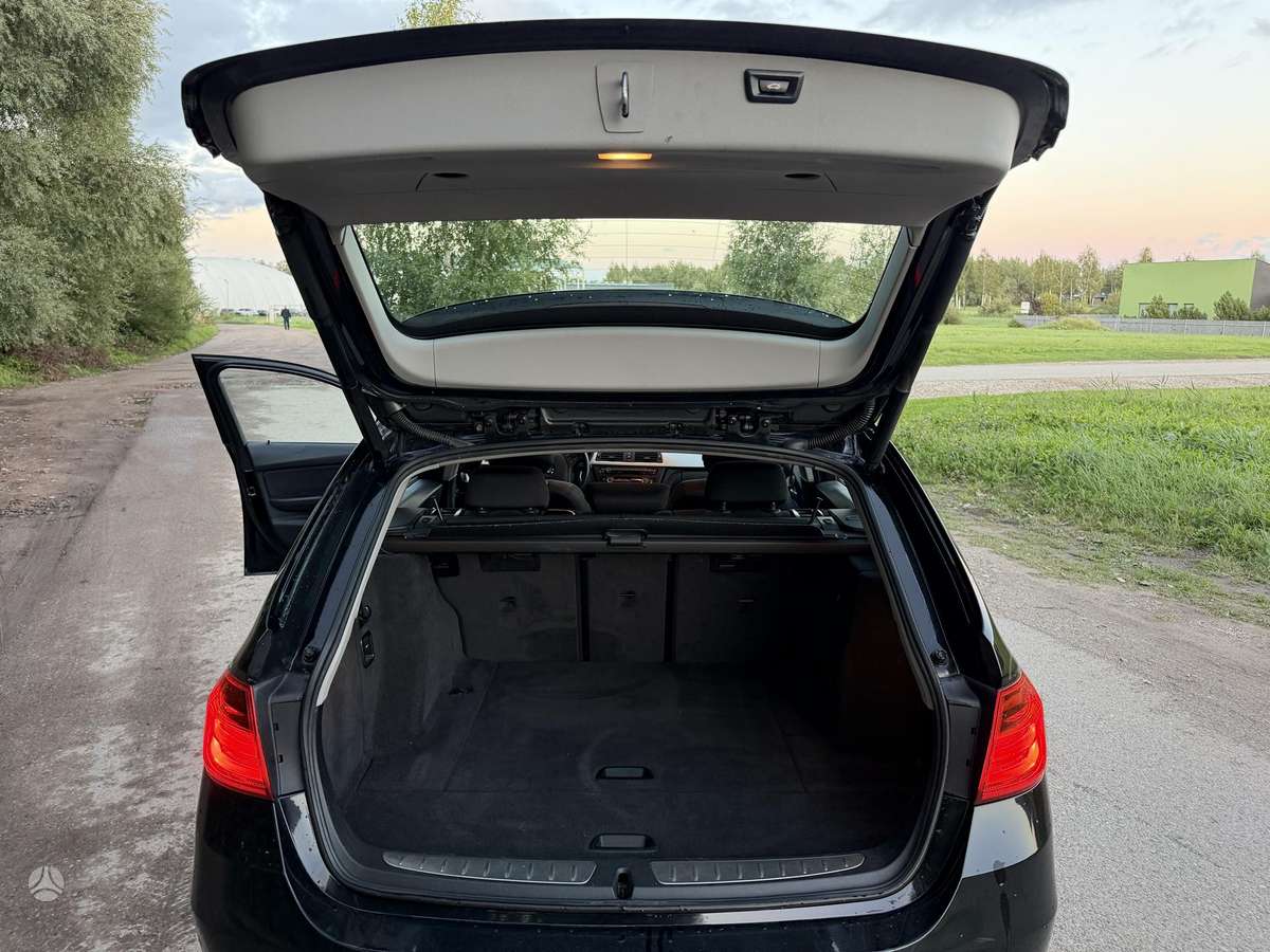 BMW 320 2012 — photo 12