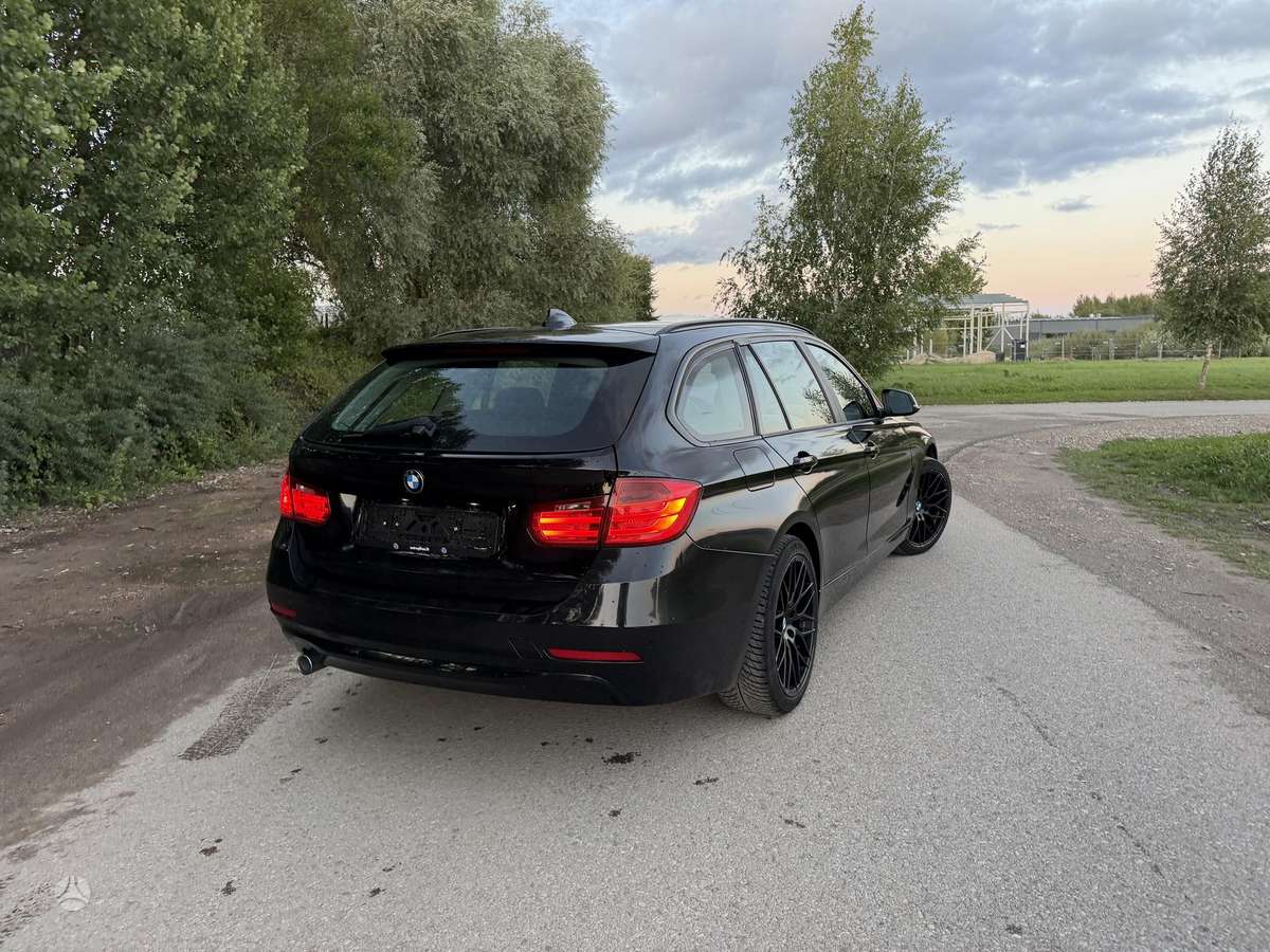 BMW 320 2012 — photo 7