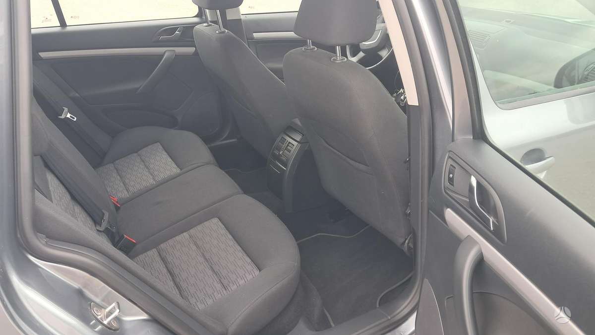 Skoda Octavia 2012 — photo 10
