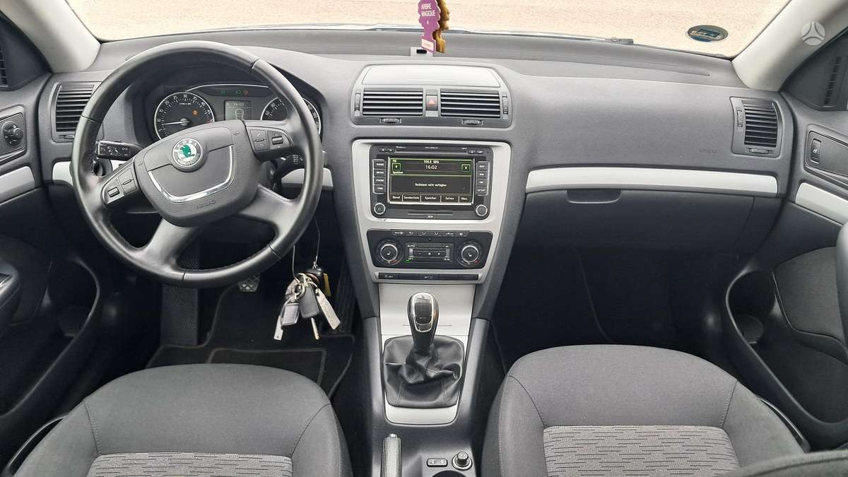 Skoda Octavia 2012 — photo 7