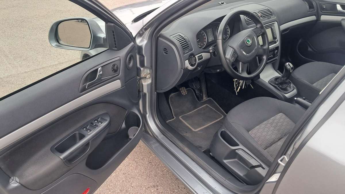 Skoda Octavia 2012 — photo 8