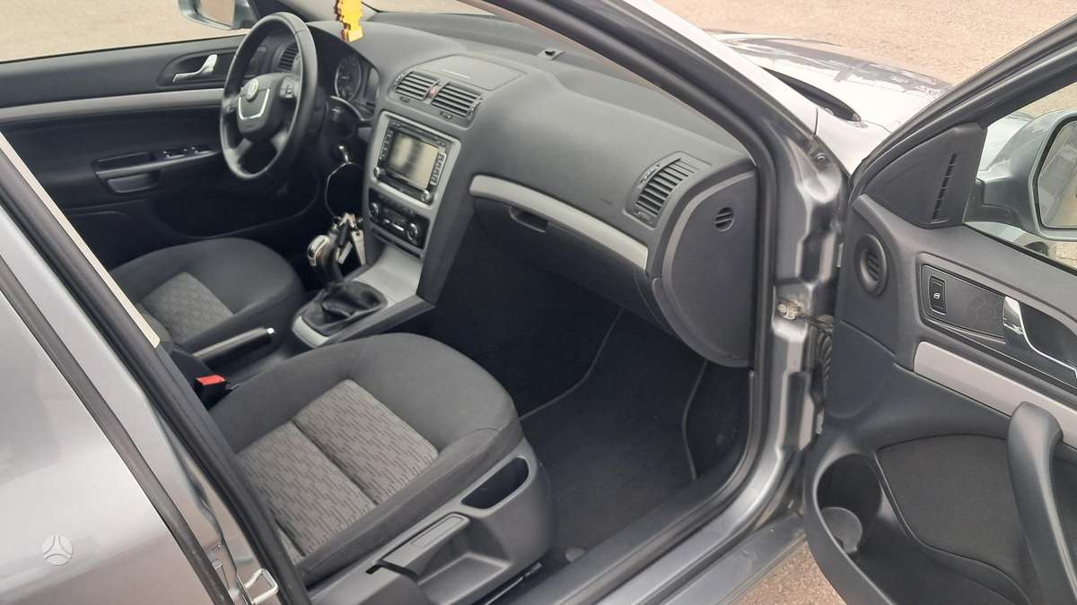 Skoda Octavia 2012 — photo 9