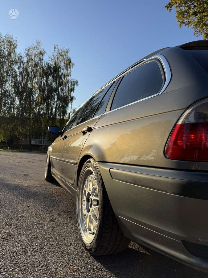 BMW 330 2005 — photo 6