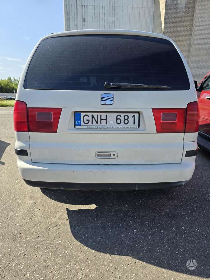 Seat Alhambra 2010 — engine 1968 cm³, 140 HP (103kW)