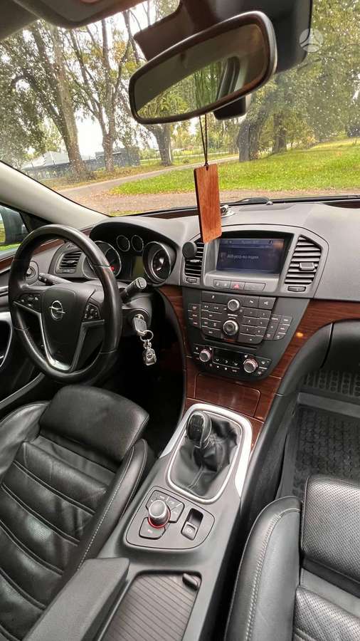 Opel Insignia 2010 — photo 22