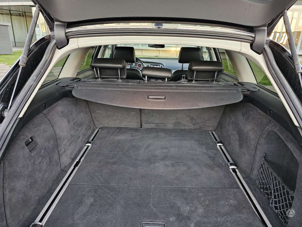 Audi A6 2011 — photo 12