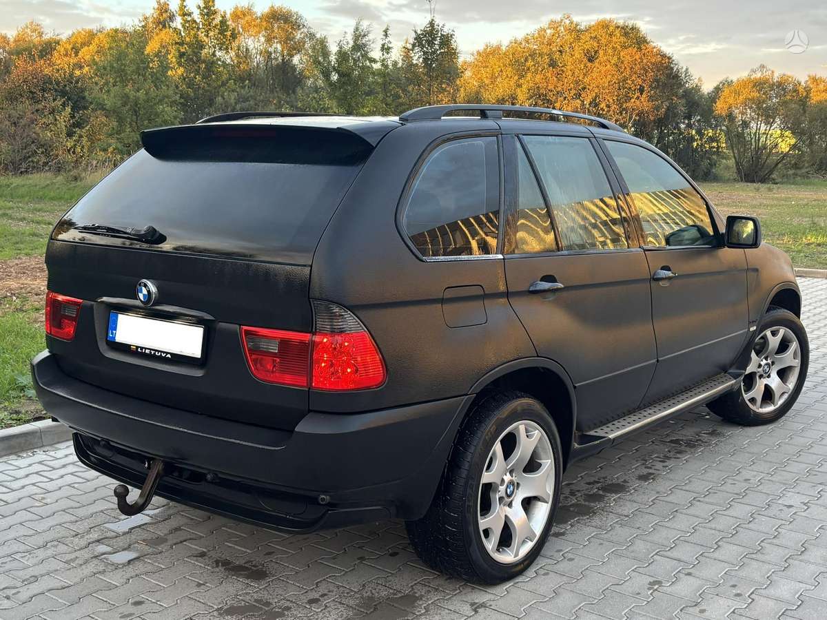 BMW X5 2005 — салон
