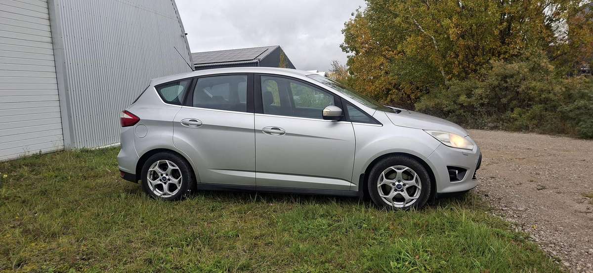 Ford C-MAX 2011 — двигун 1560 cm³, 116 HP (85kW)