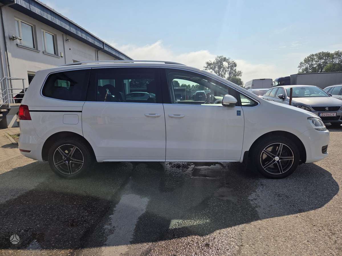 Volkswagen Sharan 2012 — двигун 1968 cm³, 140 HP (103kW)