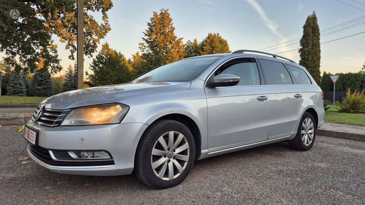 Volkswagen Passat 2011 — engine 1390 cm³, 122 HP (90kW)