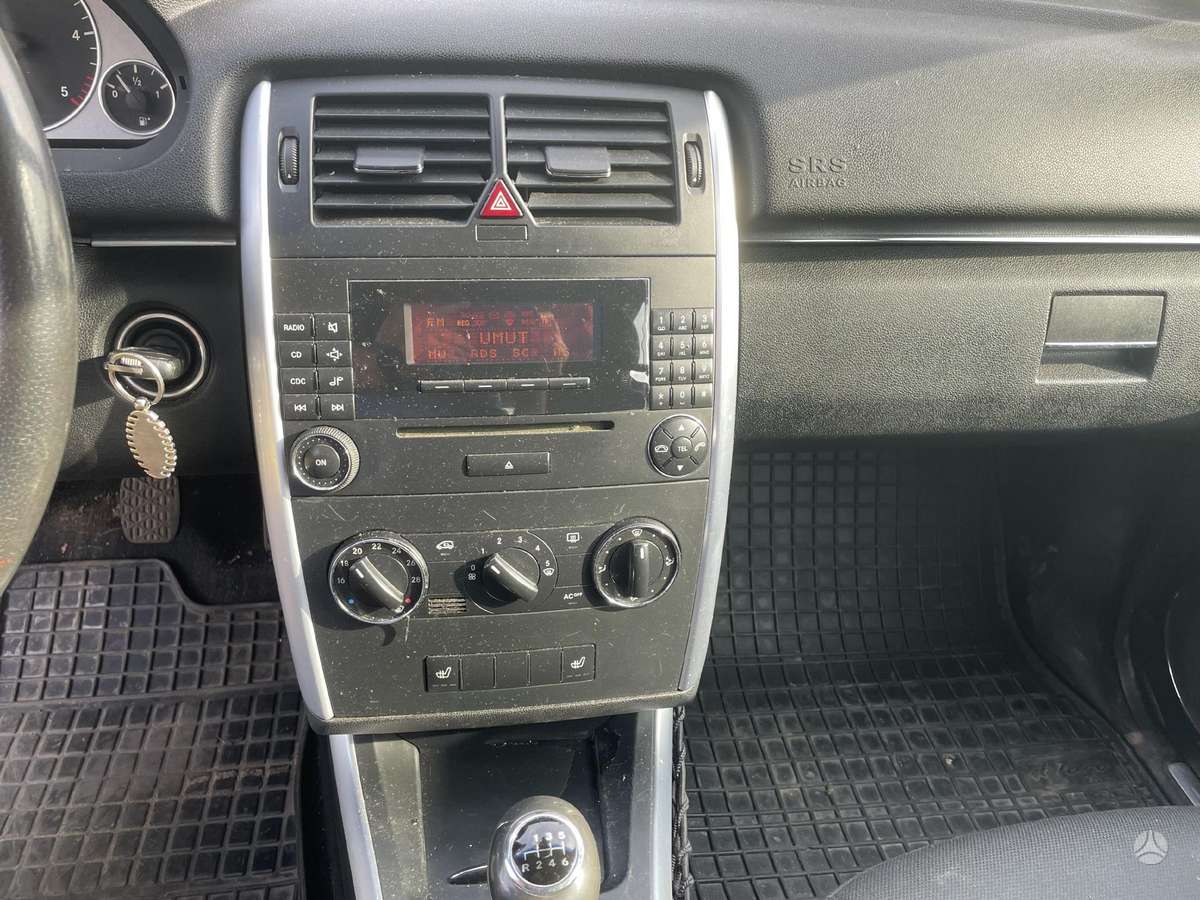 Mercedes-Benz B180 2006 — photo 10