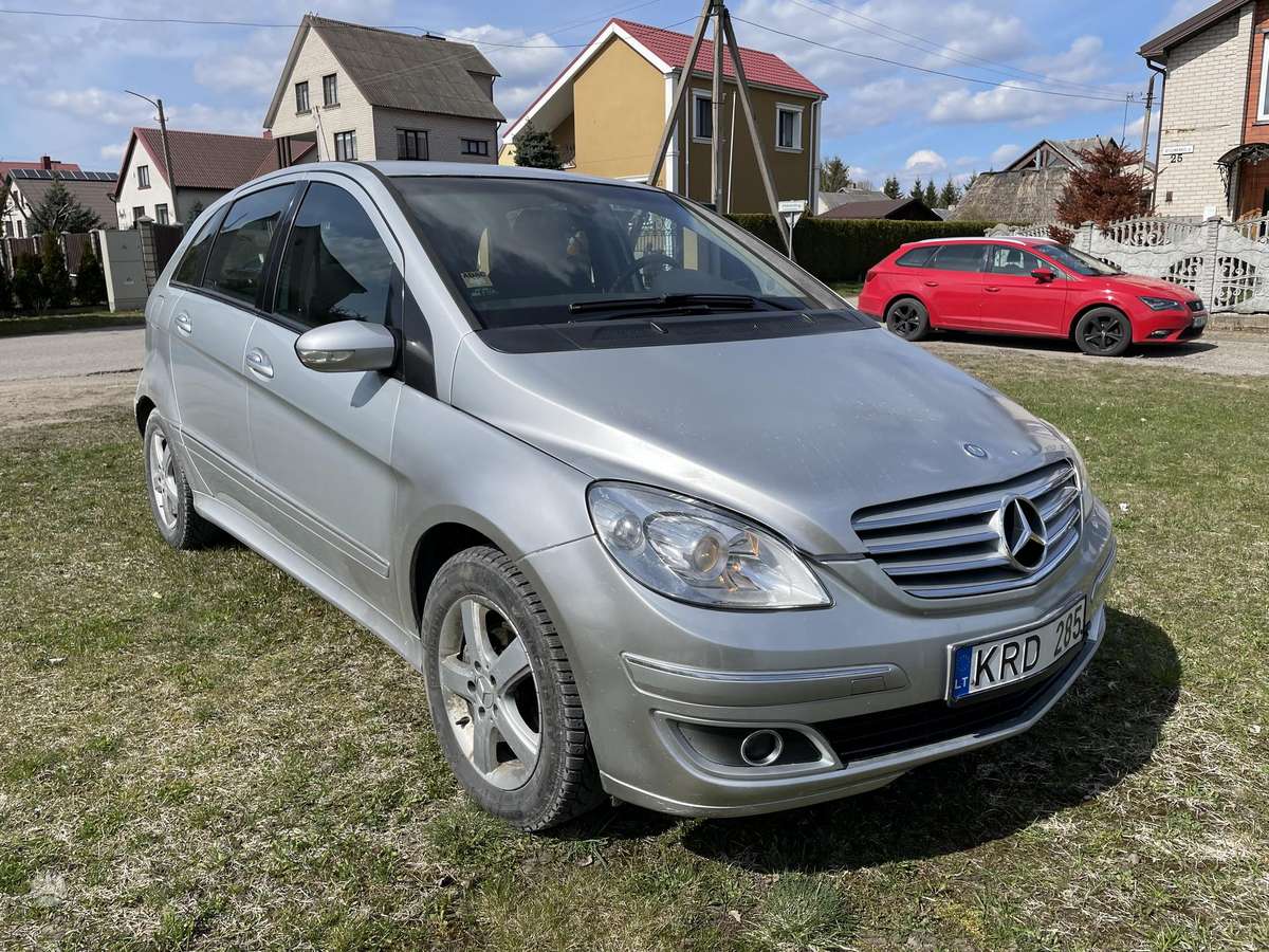 Mercedes-Benz B180 2006 — engine 2000 cm³, 109 HP (80kW)