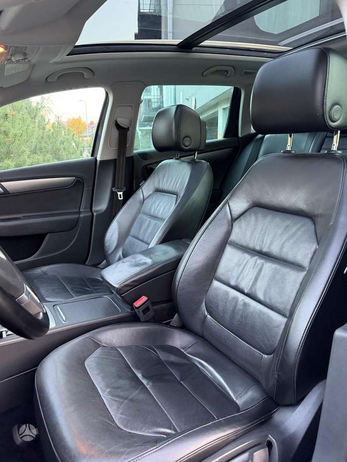 Volkswagen Passat 2014 — photo 17