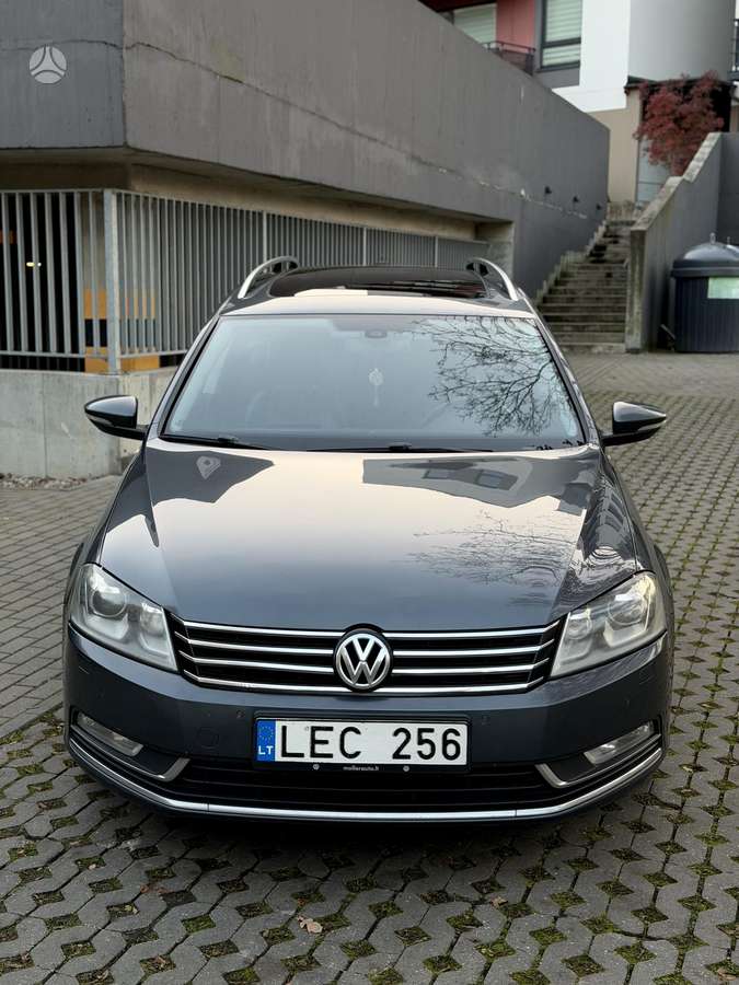 Volkswagen Passat 2014 — interior