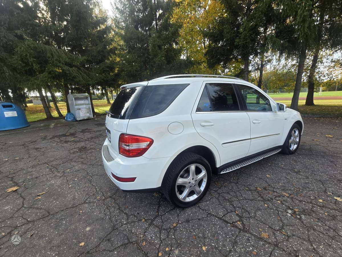 Mercedes-Benz ML350 2010 — photo 5