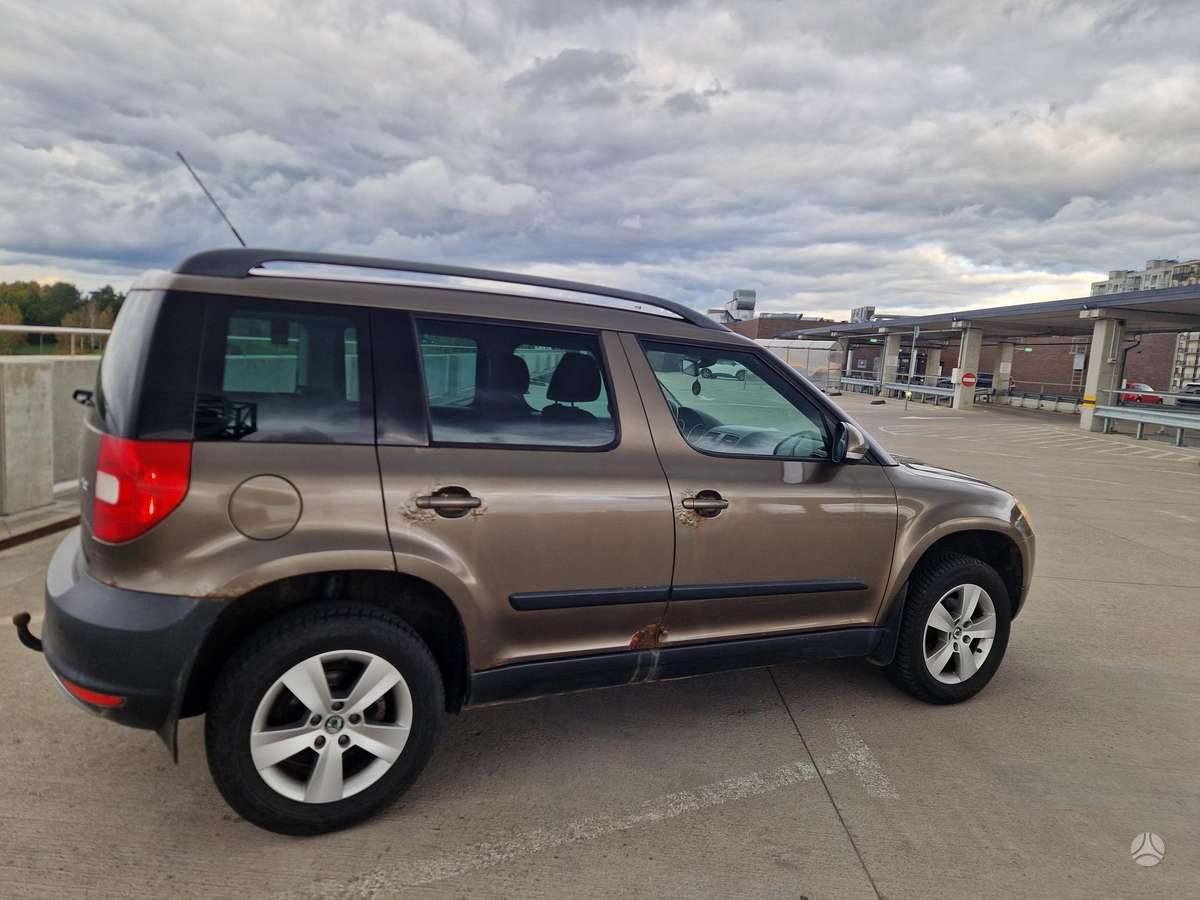 Skoda Yeti 2010 — interior