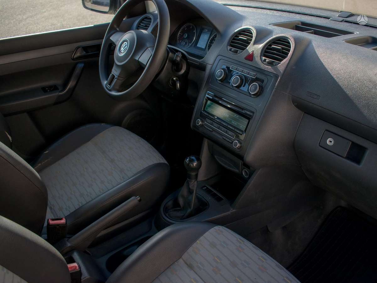 Volkswagen Caddy 2011 — photo 10