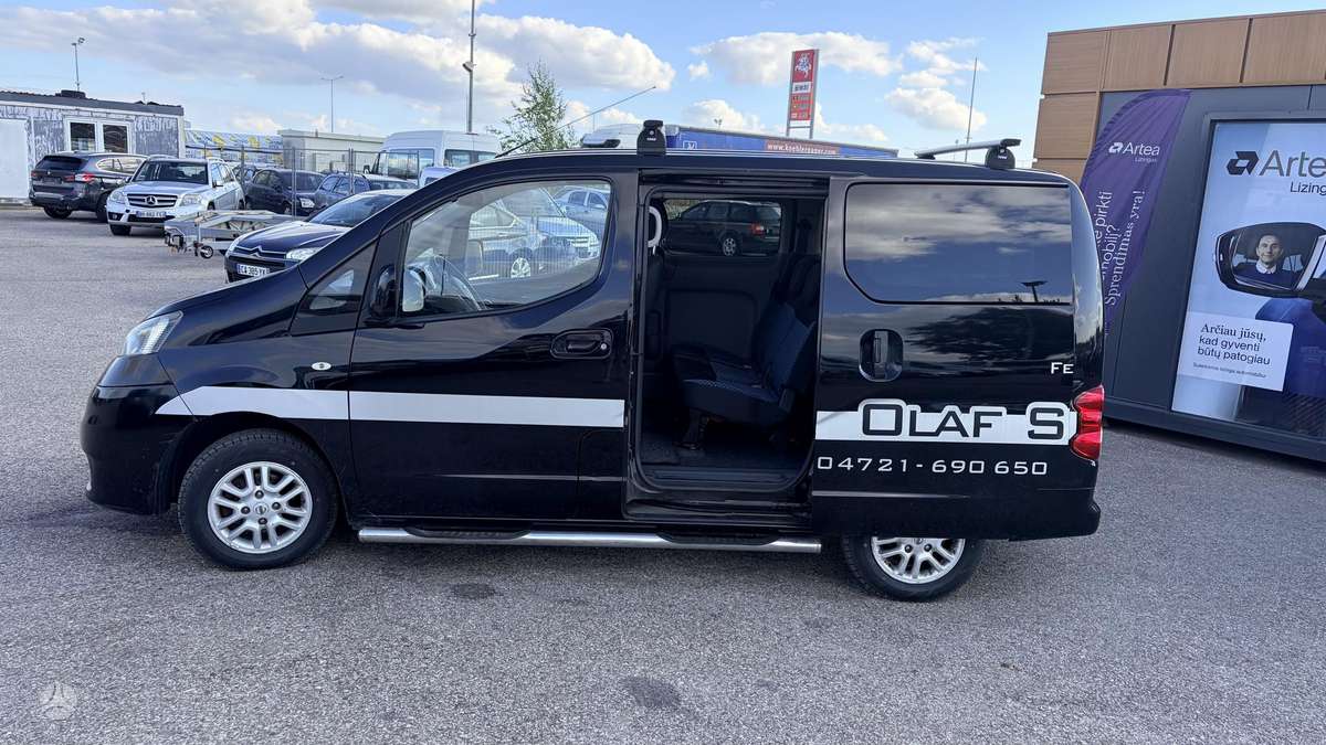Nissan NV200 2015 — photo 11
