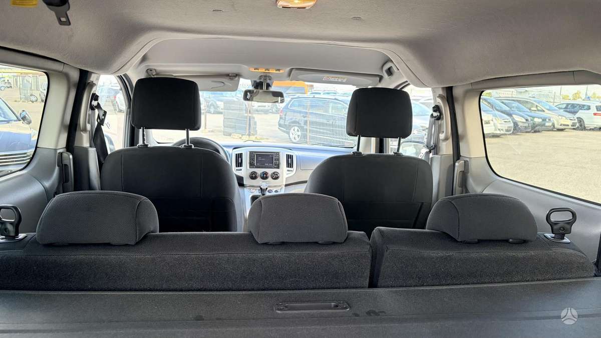 Nissan NV200 2015 — photo 15