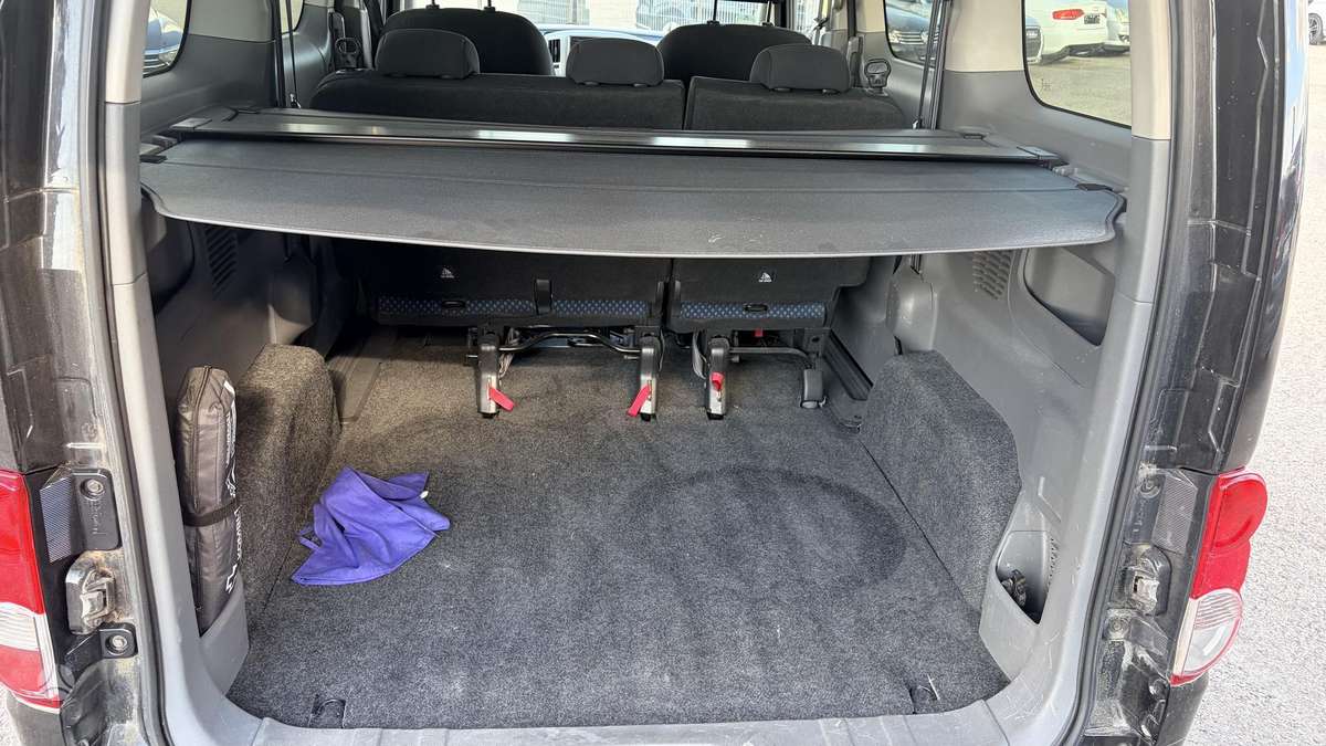 Nissan NV200 2015 — photo 16