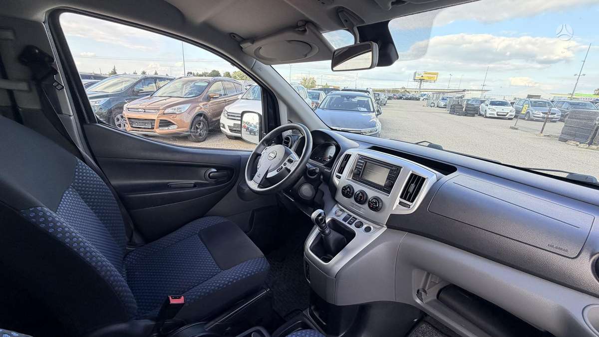 Nissan NV200 2015 — photo 20