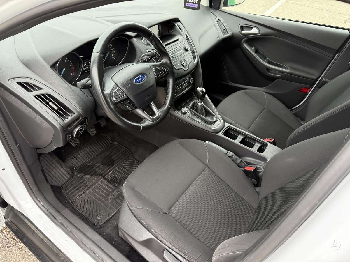 Ford Focus 2015 — photo 6