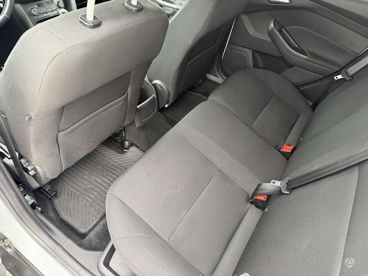 Ford Focus 2015 — photo 8