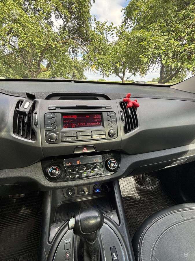 Kia Sportage 2011 — фото 11