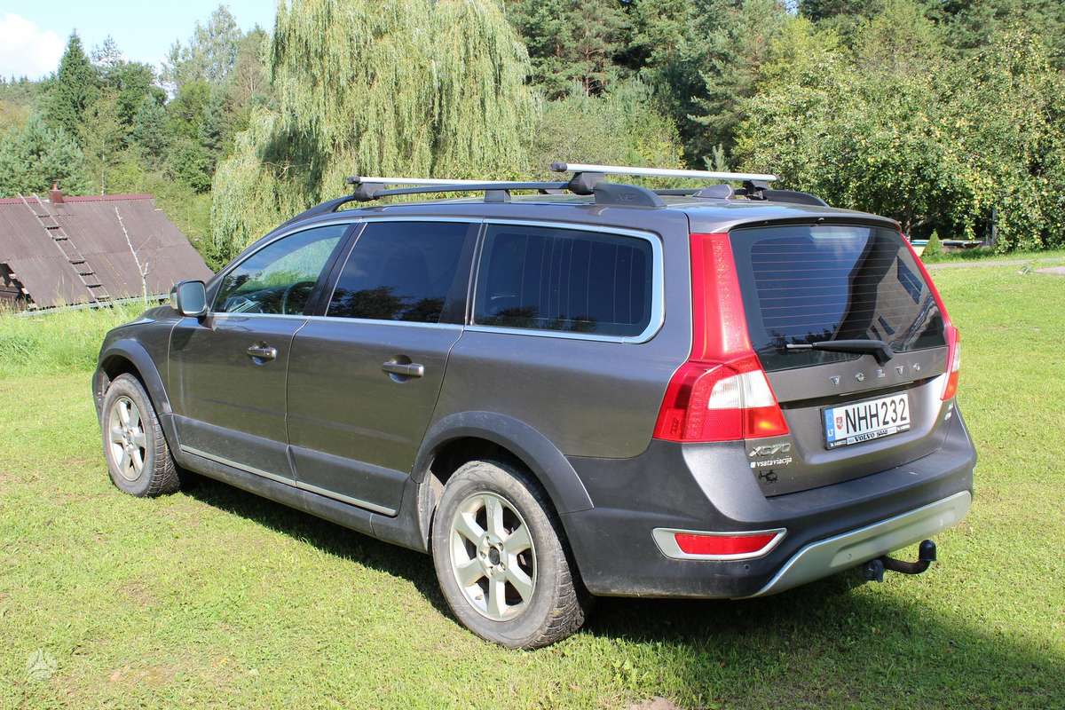 Volvo XC70 2010 — фото 6
