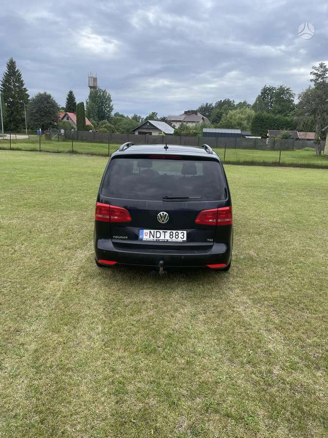 Volkswagen Touran 2012 — photo 5