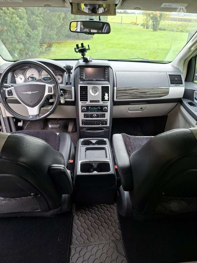 Chrysler Town 2010 — photo 12