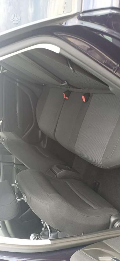 Peugeot 308 2015 — photo 9