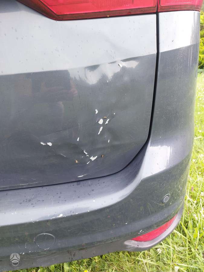 Ford Grand 2011 — photo 5