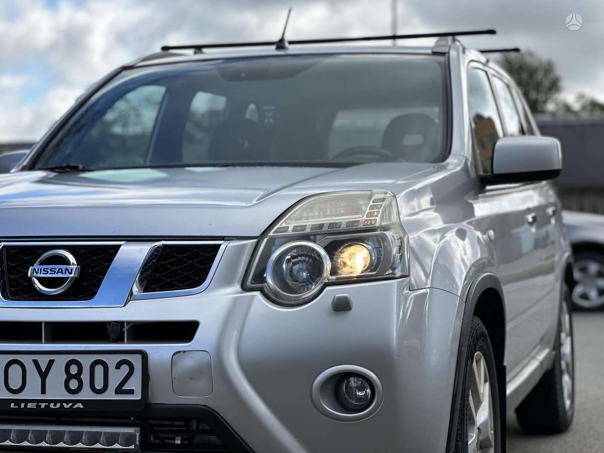 Nissan X-Trail 2011 — photo 12
