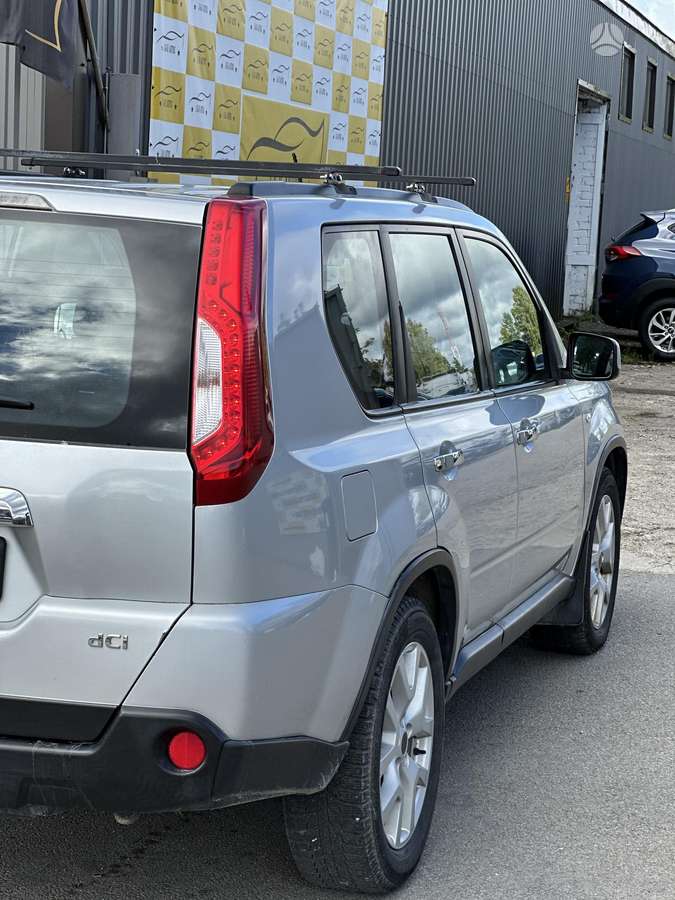 Nissan X-Trail 2011 — photo 14