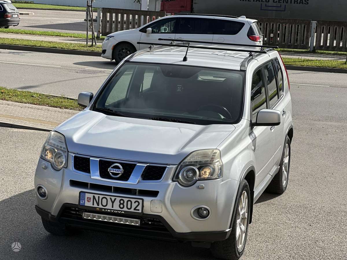 Nissan X-Trail 2011 — photo 16