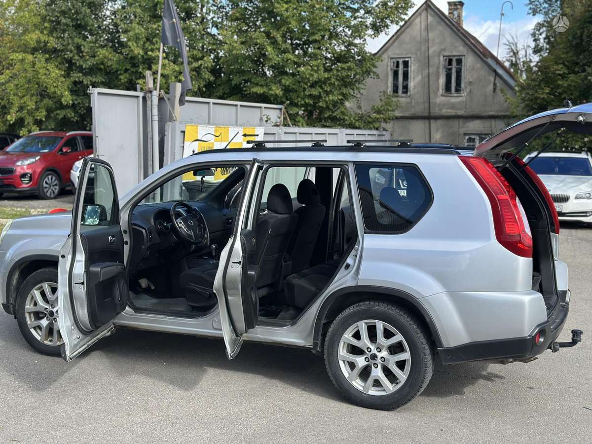Nissan X-Trail 2011 — photo 18