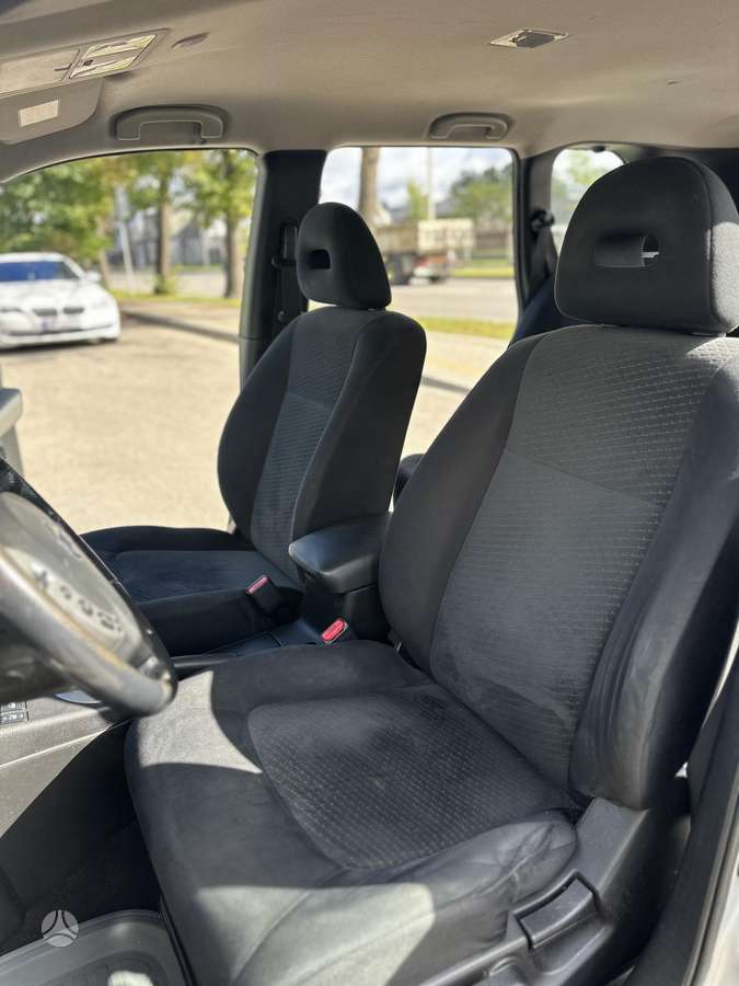 Nissan X-Trail 2011 — photo 20
