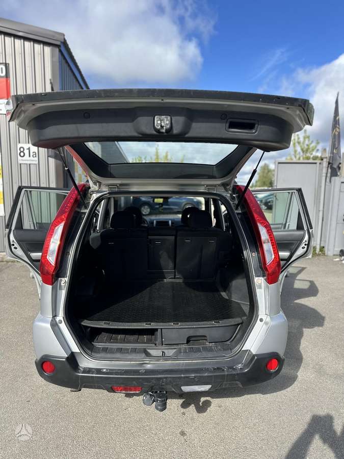 Nissan X-Trail 2011 — photo 31