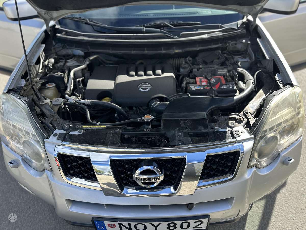 Nissan X-Trail 2011 — photo 32