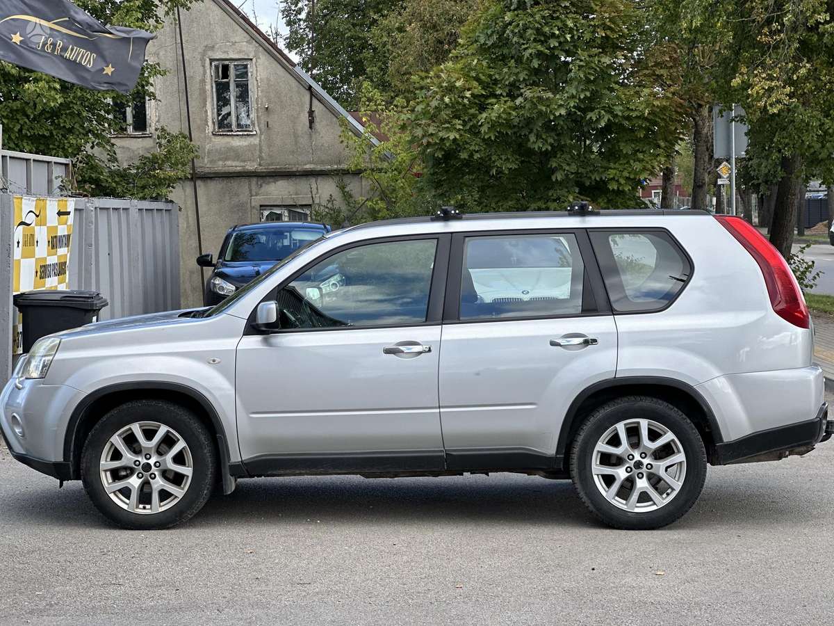 Nissan X-Trail 2011 — photo 7