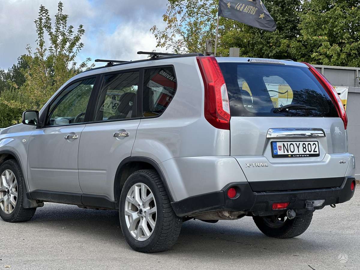 Nissan X-Trail 2011 — photo 9