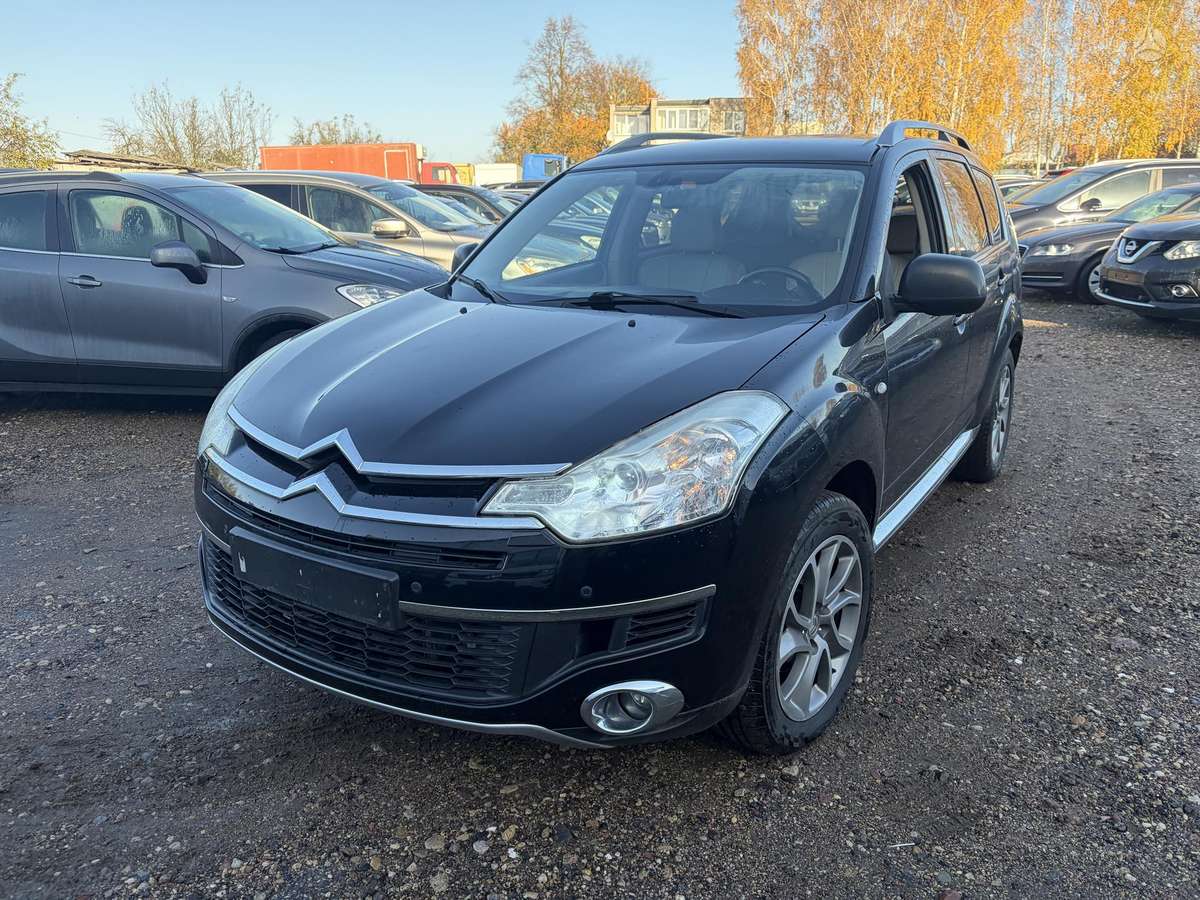 Citroen C-Crosser 2011 — rear view