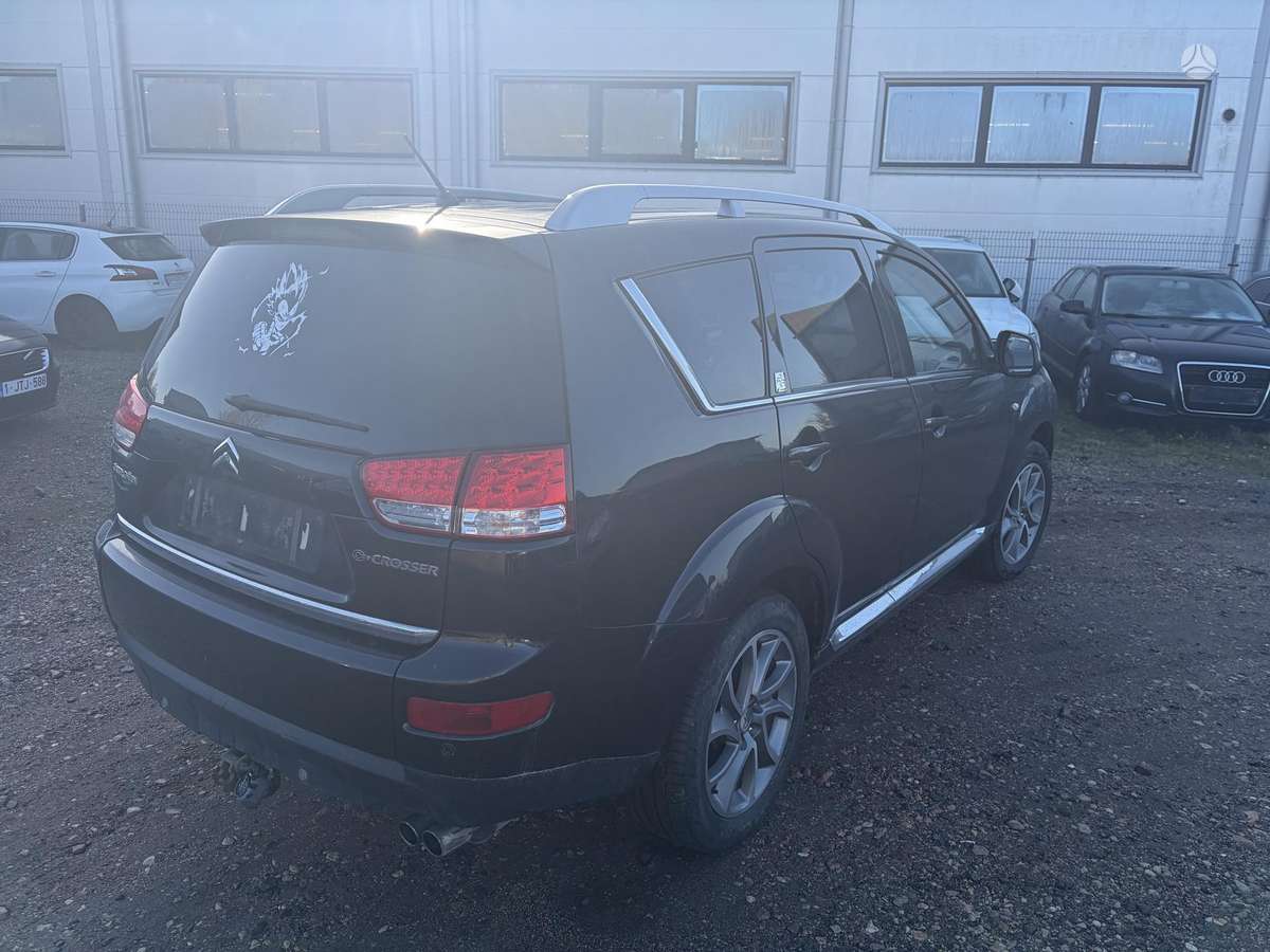 Citroen C-Crosser 2011 — photo 7